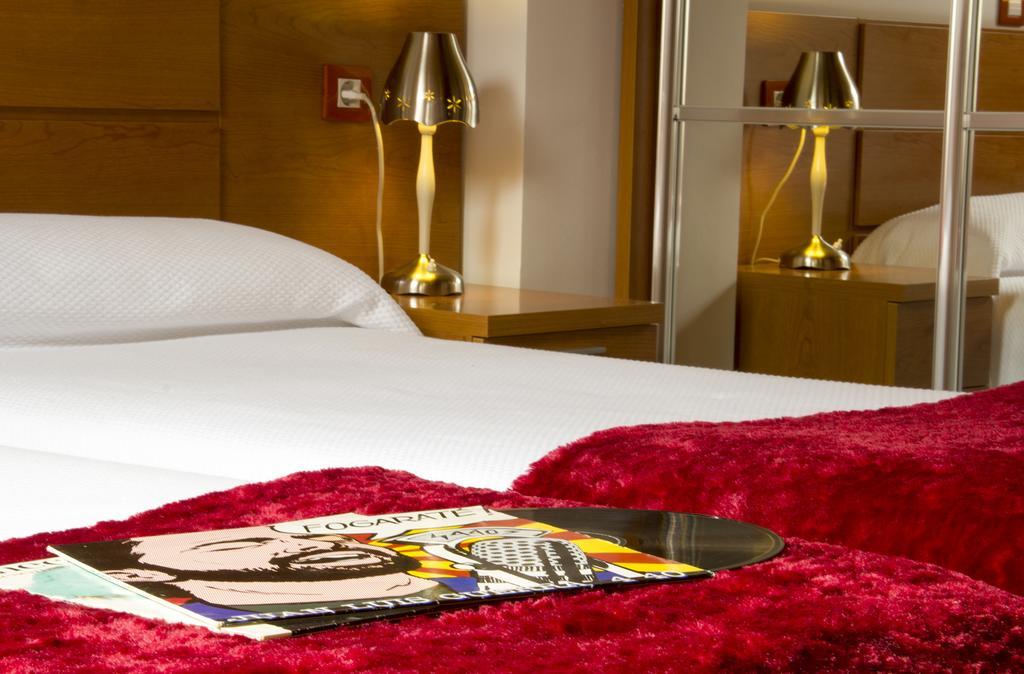 Apartamentos Cean Bermudez Gijón Eksteriør billede