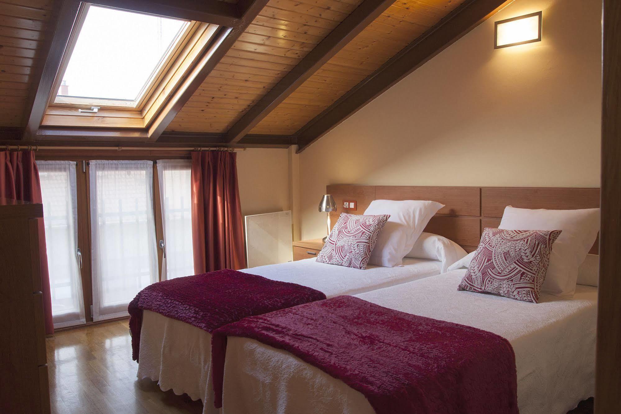 Apartamentos Cean Bermudez Gijón Eksteriør billede