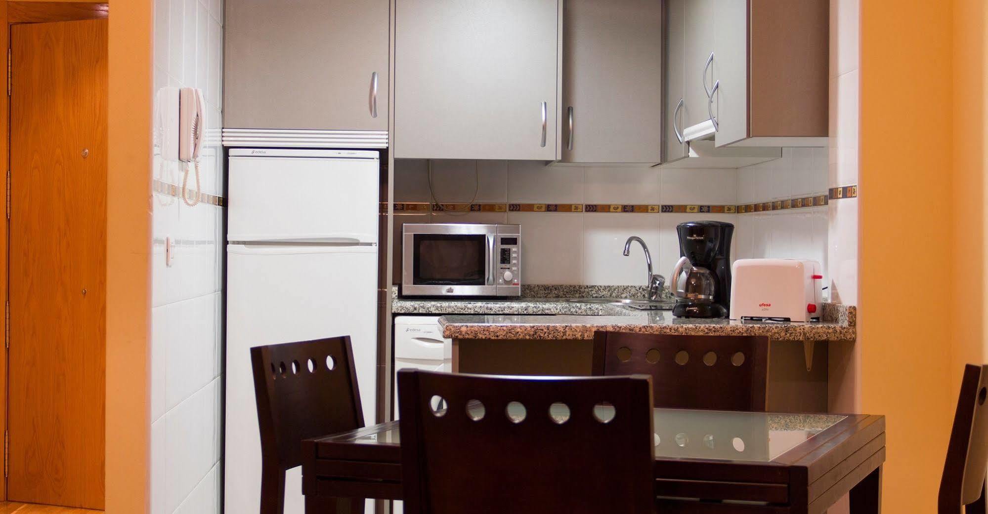 Apartamentos Cean Bermudez Gijón Eksteriør billede